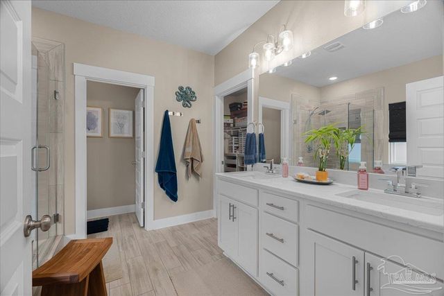 1947 Refuge Cir, Gulf Breeze, FL 32563