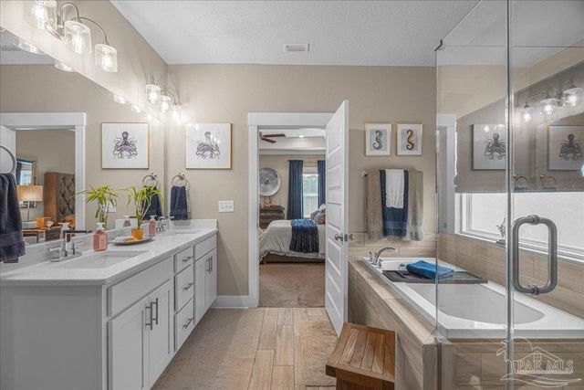 1947 Refuge Cir, Gulf Breeze, FL 32563