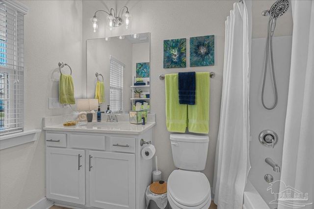1947 Refuge Cir, Gulf Breeze, FL 32563