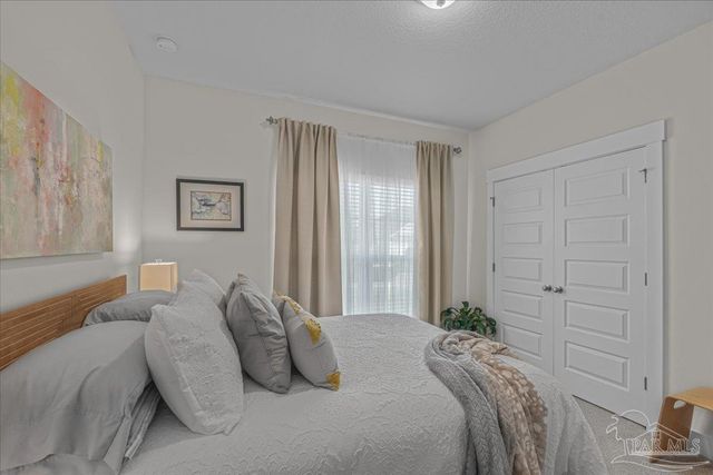 1947 Refuge Cir, Gulf Breeze, FL 32563