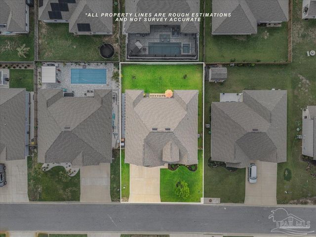 1947 Refuge Cir, Gulf Breeze, FL 32563