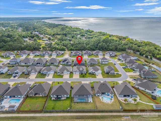 1947 Refuge Cir, Gulf Breeze, FL 32563