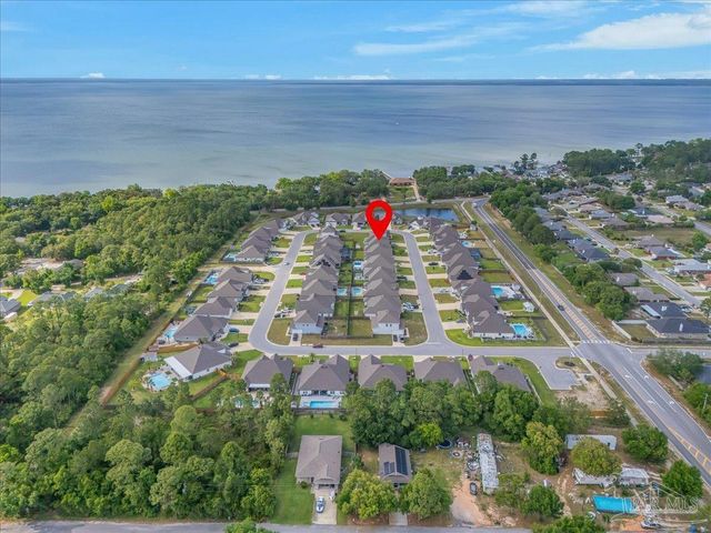 1947 Refuge Cir, Gulf Breeze, FL 32563