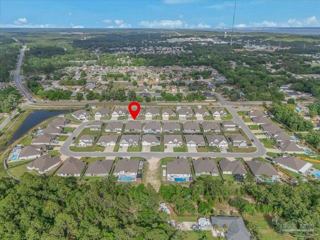 1947 Refuge Cir, Gulf Breeze, FL 32563