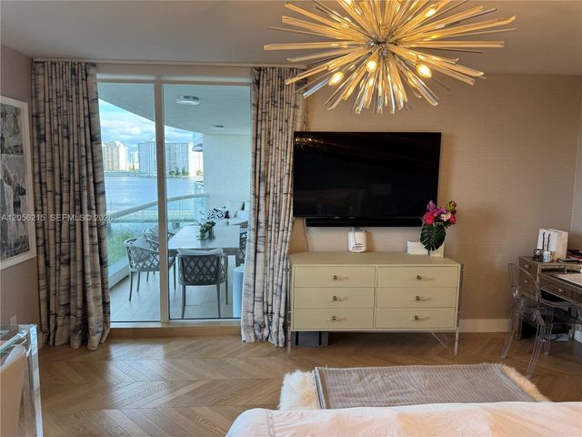 6000 Island Boulevard 402, Aventura, FL 33160