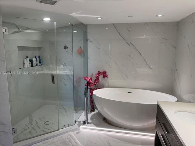 6000 Island Boulevard 402, Aventura, FL 33160