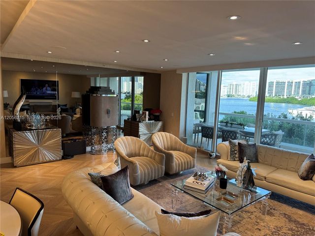 6000 Island Boulevard 402, Aventura, FL 33160