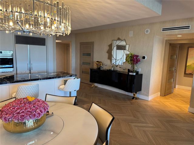 6000 Island Boulevard 402, Aventura, FL 33160