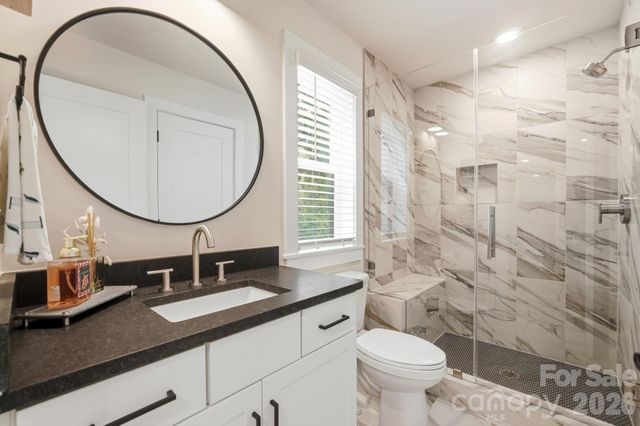 3041 Kinger Lane, Matthews, NC 28105