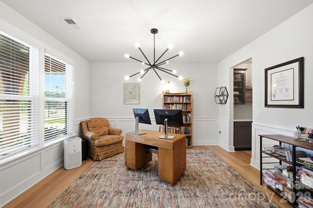 3041 Kinger Lane, Matthews, NC 28105