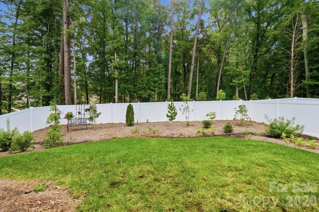 3041 Kinger Lane, Matthews, NC 28105