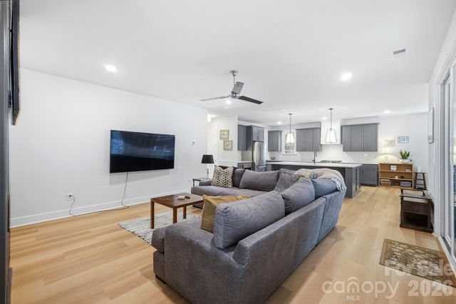 3041 Kinger Lane, Matthews, NC 28105