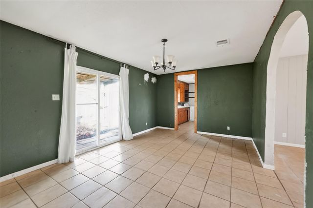 7411 Highway 36, Jones Creek, TX 77541