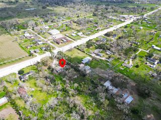 7411 Highway 36, Jones Creek, TX 77541