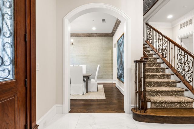 48 Kennington Court, Dallas, TX 75248