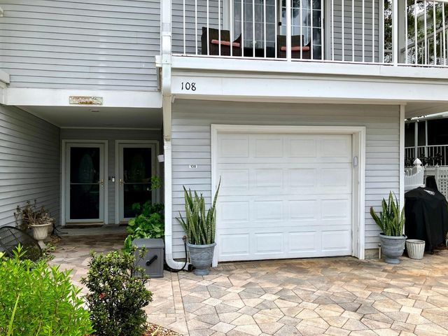 2015 VISTA DEL SOL CIRCLE 108, Lutz, FL 33558