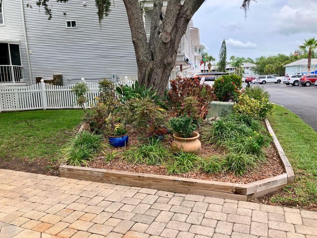 2015 VISTA DEL SOL CIRCLE 108, Lutz, FL 33558