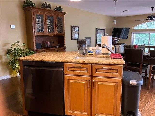 2015 VISTA DEL SOL CIRCLE 108, Lutz, FL 33558