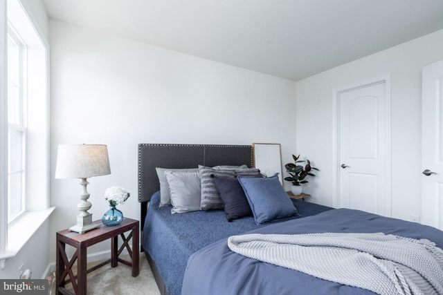 1329 GILMORE ST, Fredericksburg, VA 22401
