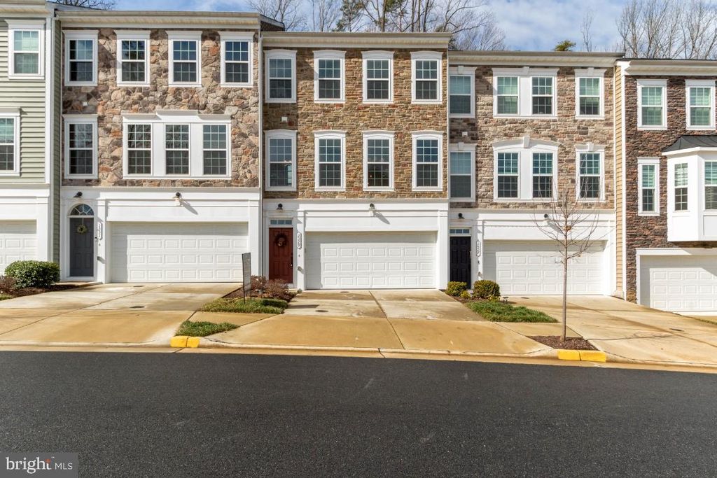 1329 GILMORE ST, Fredericksburg, VA 22401