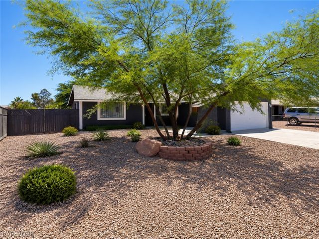 2870 South Sandhill Road, Las Vegas, NV 89121
