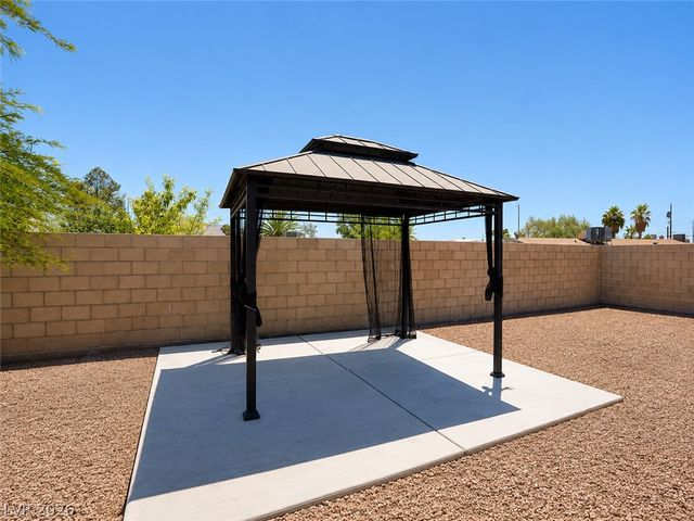 2870 South Sandhill Road, Las Vegas, NV 89121
