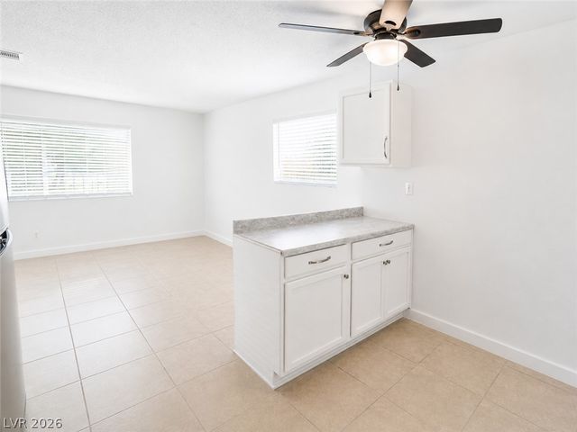 2870 South Sandhill Road, Las Vegas, NV 89121