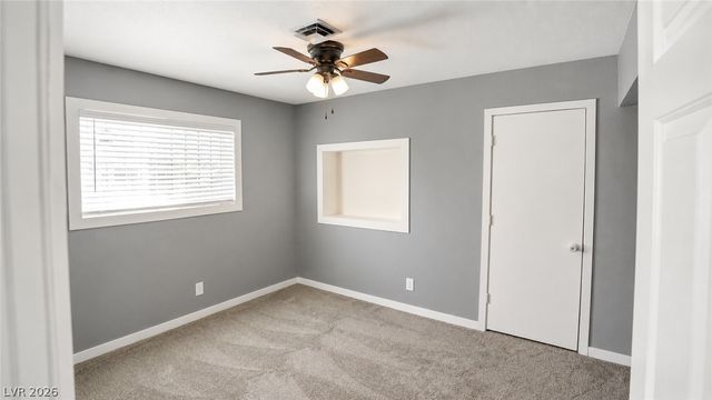 2870 South Sandhill Road, Las Vegas, NV 89121
