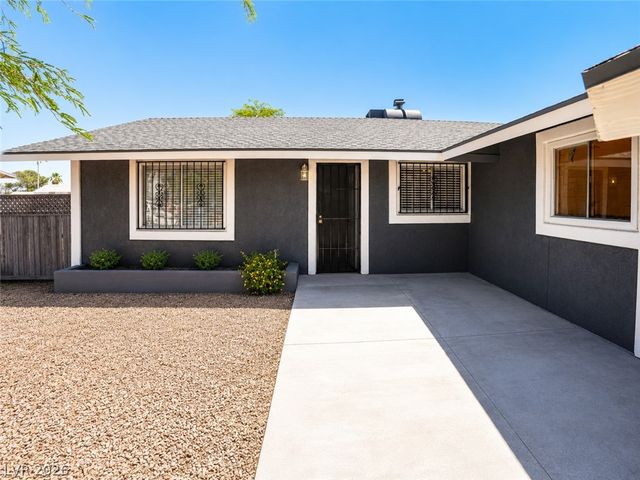 2870 South Sandhill Road, Las Vegas, NV 89121