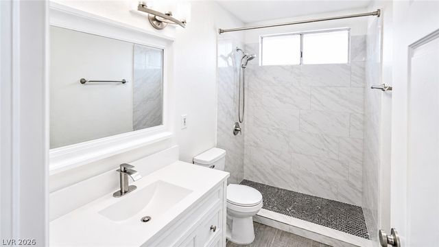 2870 South Sandhill Road, Las Vegas, NV 89121