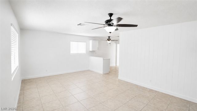 2870 South Sandhill Road, Las Vegas, NV 89121