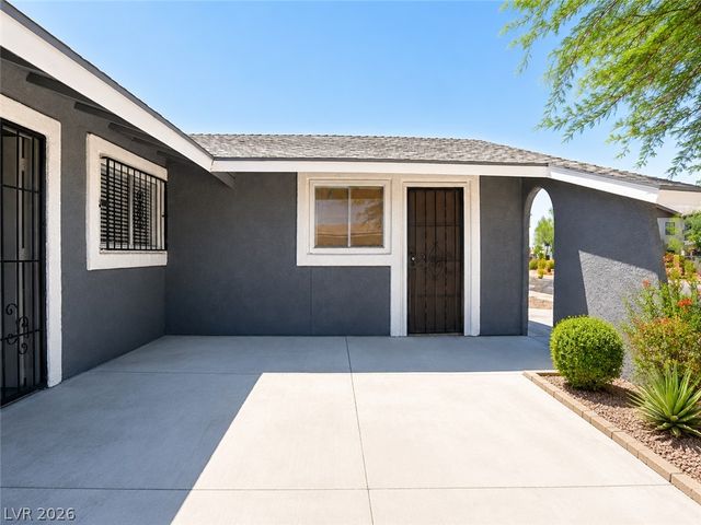 2870 South Sandhill Road, Las Vegas, NV 89121