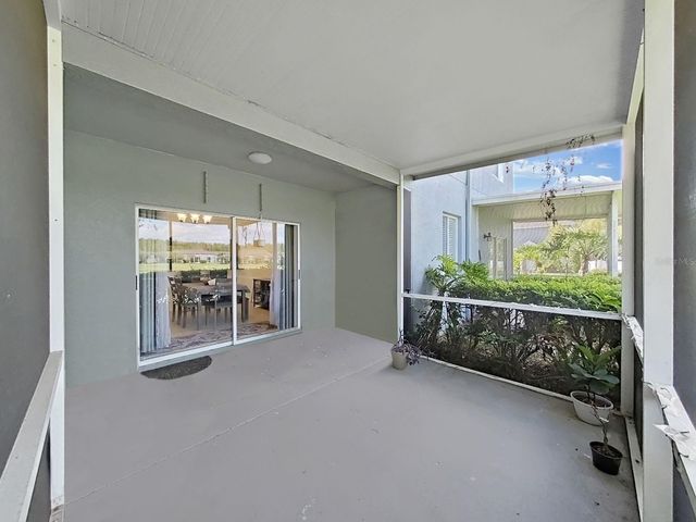 18126 PARADISE POINT DRIVE, Tampa, FL 33647