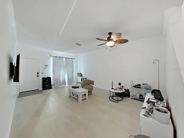 18126 PARADISE POINT DRIVE, Tampa, FL 33647