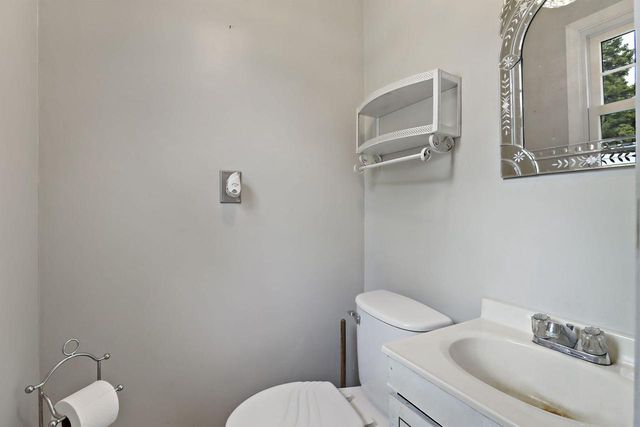 12111 28th AVENUE, Pleasant Prairie, WI 53158