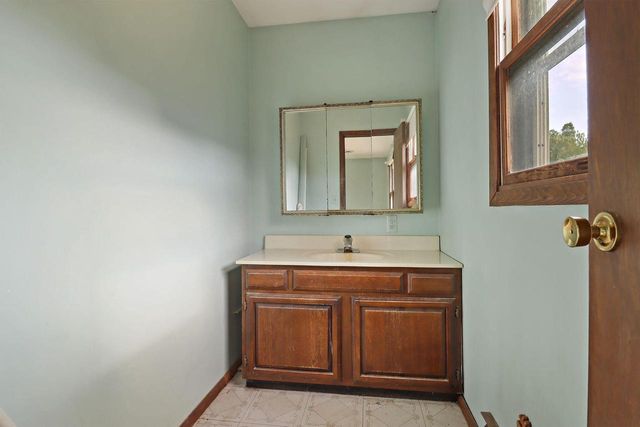 12111 28th AVENUE, Pleasant Prairie, WI 53158