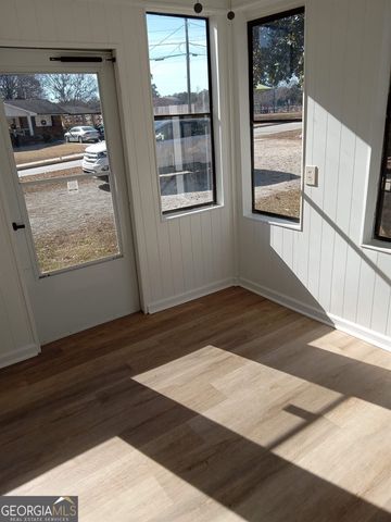 1186 NE Eastview Road NE, Conyers, GA 30012