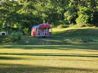 2958 Green Valley Road, Claysville, PA 15323