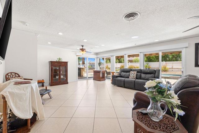 77170 Indiana Avenue, Palm Desert, CA 92211