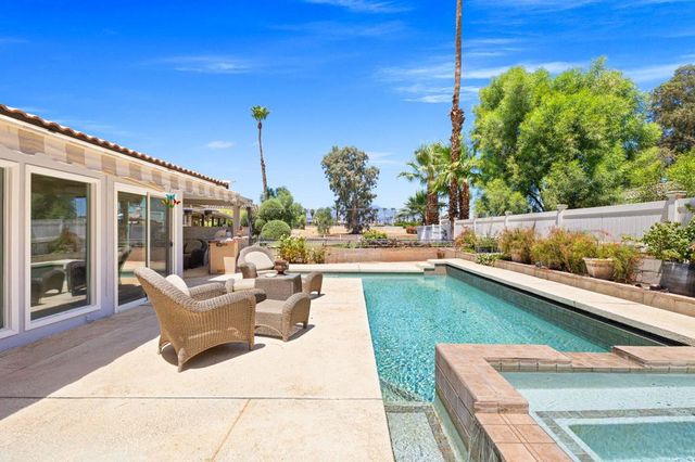 77170 Indiana Avenue, Palm Desert, CA 92211