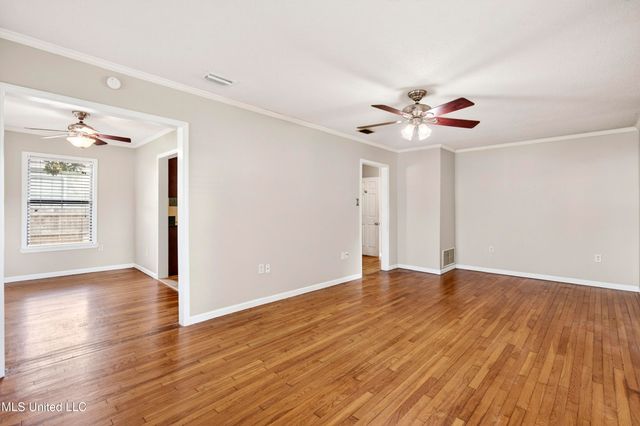 2406 8th Street, Pascagoula, MS 39567