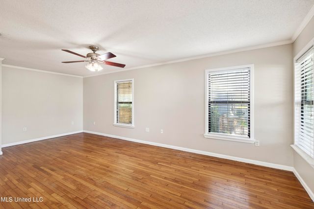 2406 8th Street, Pascagoula, MS 39567