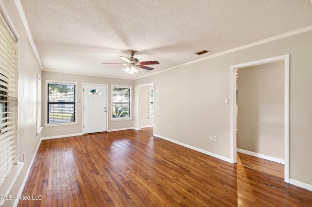 2406 8th Street, Pascagoula, MS 39567