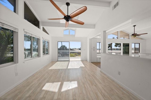 218 176TH AVENUE E, Redington Shores, FL 33708
