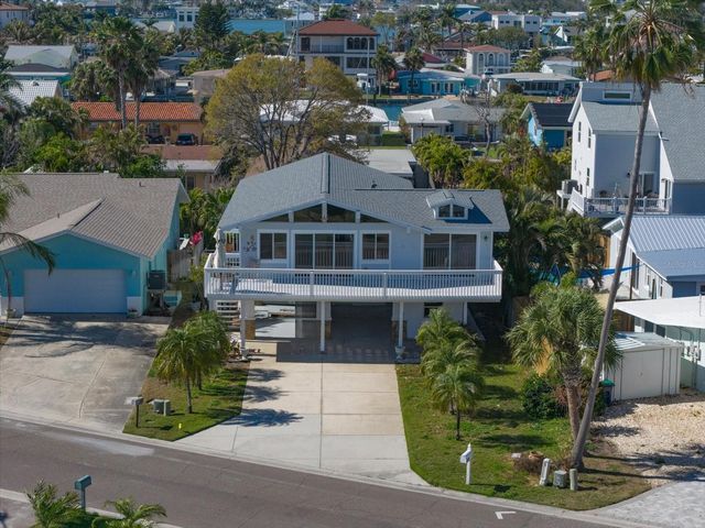 218 176TH AVENUE E, Redington Shores, FL 33708