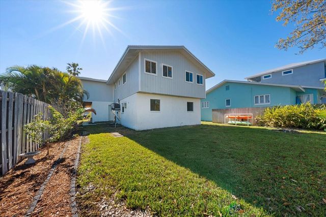 218 176TH AVENUE E, Redington Shores, FL 33708