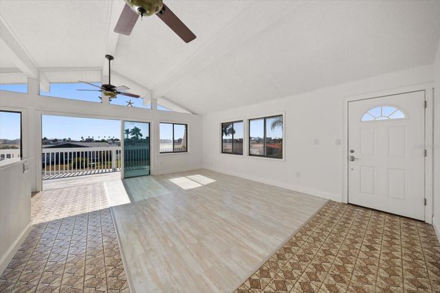 218 176TH AVENUE E, Redington Shores, FL 33708