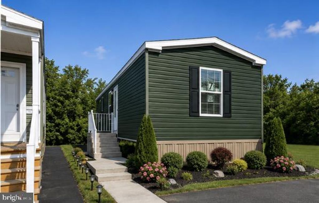 1446 GIBSON RD #LT A-18, BENSALEM, PA 19020 — exterior