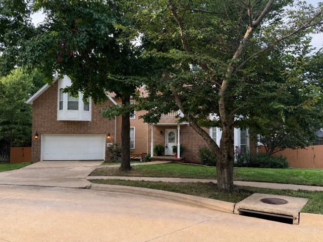 1689 N Stardust Lane, Fayetteville, AR 72701