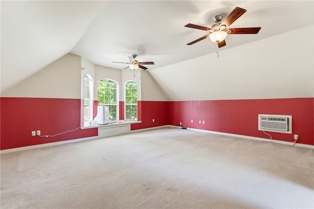 1689 N Stardust Lane, Fayetteville, AR 72701